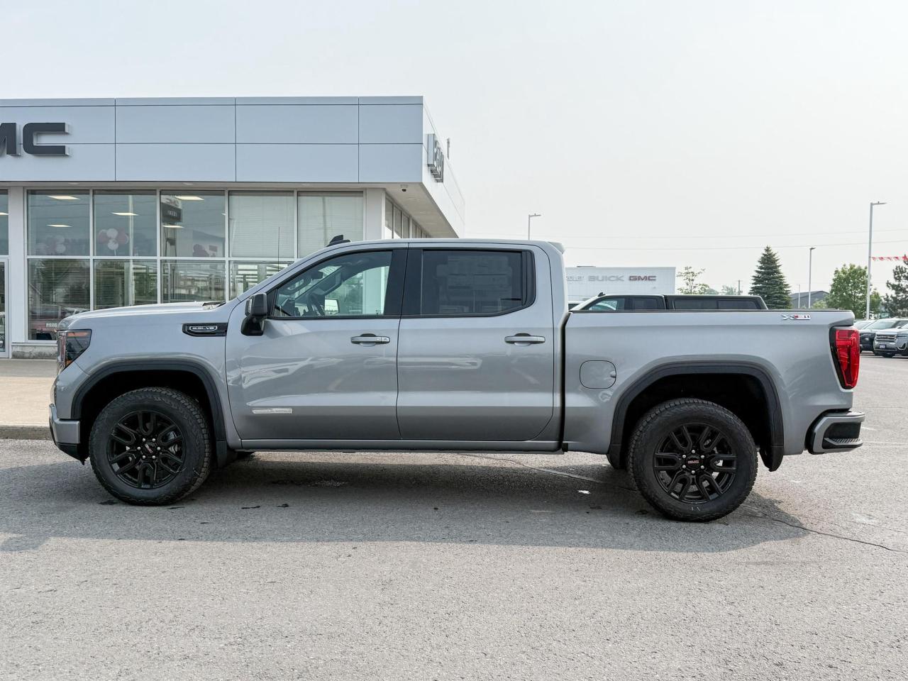 2025 GMC Sierra 1500 Elevation 5.3L V8 WITH REMOTE START/ENTRY, HEATED SEATS, HEATED STEERING WHEEL, CRUISE CONTROL, HD REAR VISION CAMERA, BOSE SOUND SYSTEM Photo