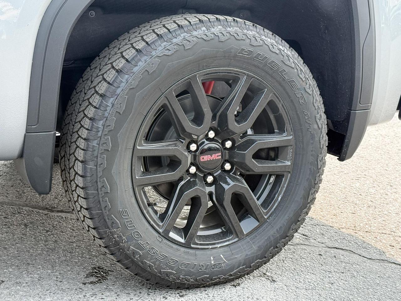 2025 GMC Sierra 1500 Elevation 5.3L V8 WITH REMOTE START/ENTRY, HEATED SEATS, HEATED STEERING WHEEL, CRUISE CONTROL, HD REAR VISION CAMERA, BOSE SOUND SYSTEM Photo