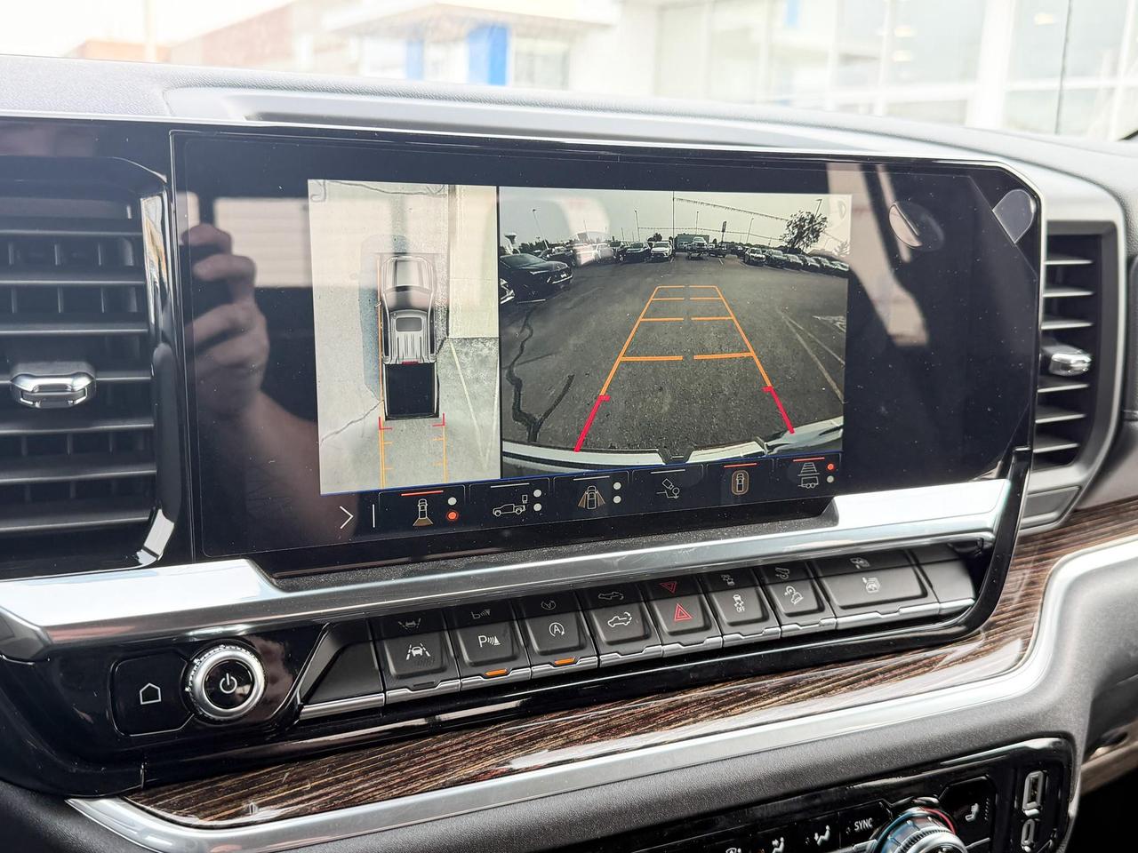 2025 GMC Sierra 1500 Elevation 5.3L V8 WITH REMOTE START/ENTRY, HEATED SEATS, HEATED STEERING WHEEL, CRUISE CONTROL, HD REAR VISION CAMERA, BOSE SOUND SYSTEM Photo