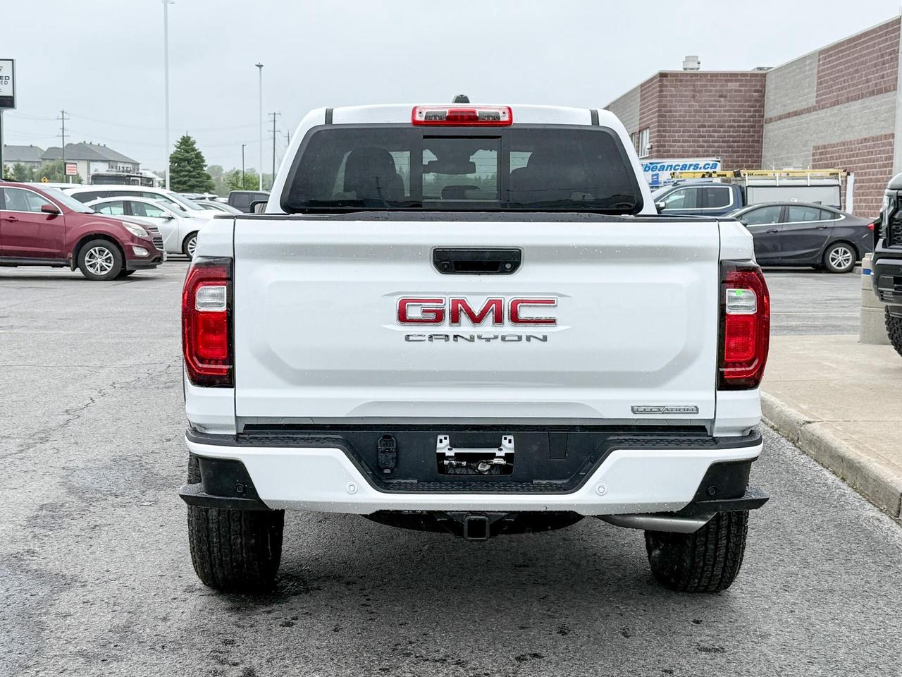 2025 GMC Canyon Elevation 2.7L 4 CYL WITH REMOTE START/ENTRY, HEATED SEATS, HD SURROUND VISION, TRAILER BRAKE CONTROLLER, APPLE CARPLAY AND ANDROID AUTO Photo3