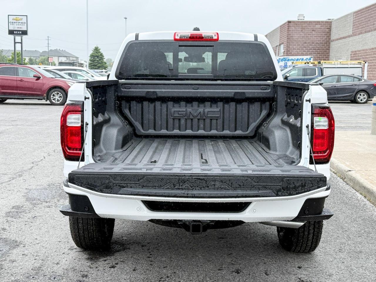 2025 GMC Canyon Elevation 2.7L 4 CYL WITH REMOTE START/ENTRY, HEATED SEATS, HD SURROUND VISION, TRAILER BRAKE CONTROLLER, APPLE CARPLAY AND ANDROID AUTO Photo4