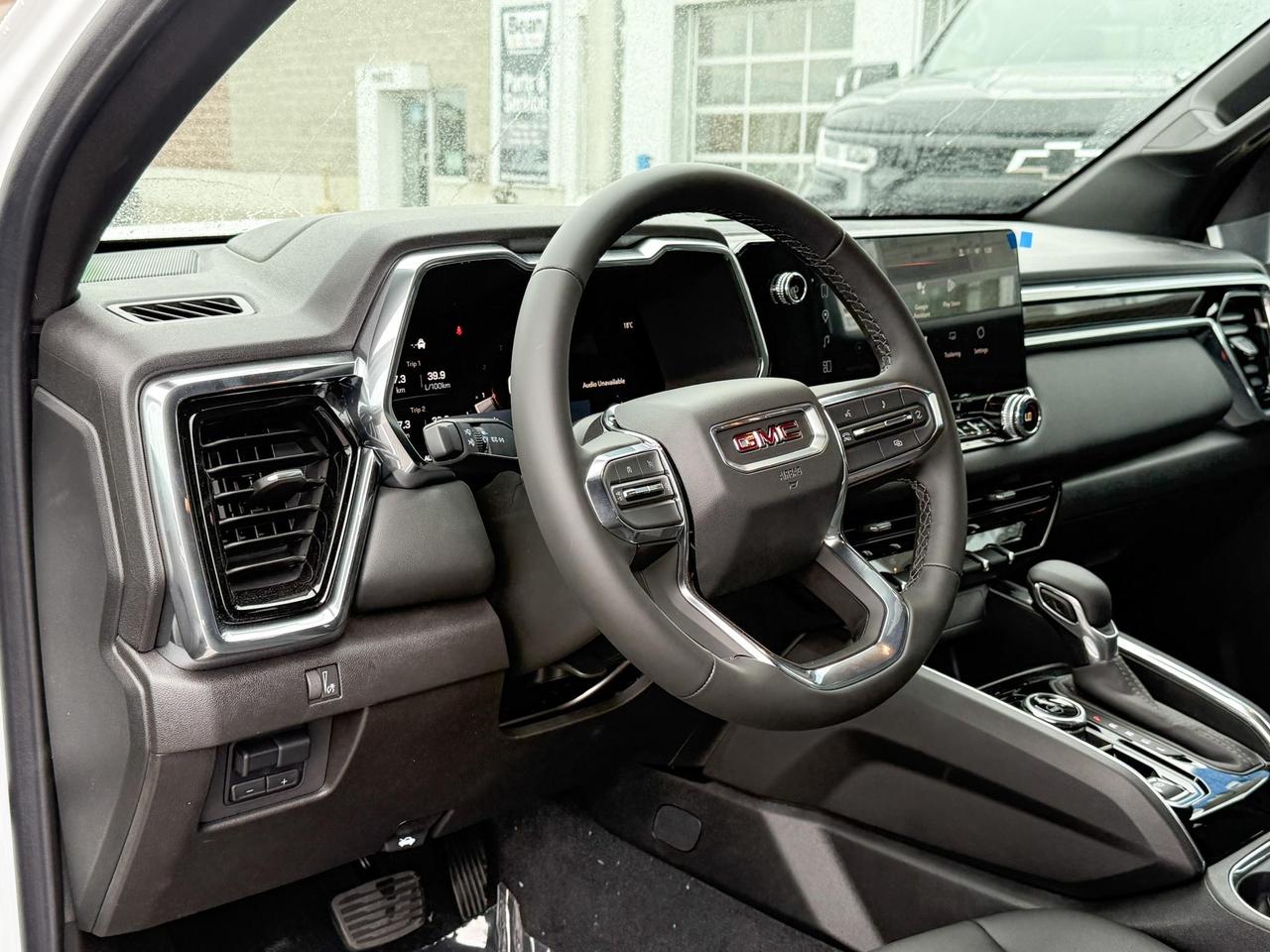 2025 GMC Canyon Elevation 2.7L 4 CYL WITH REMOTE START/ENTRY, HEATED SEATS, HD SURROUND VISION, TRAILER BRAKE CONTROLLER, APPLE CARPLAY AND ANDROID AUTO Photo