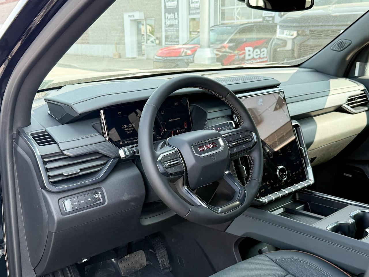 2025 GMC Acadia AT4 2.5L 4 CYL WITH REMOTE START/ENTRY, HEATED SEATS, HEATED STEERING WHEEL, POWER LIFTGATE, HD SURROUND SOUND Photo