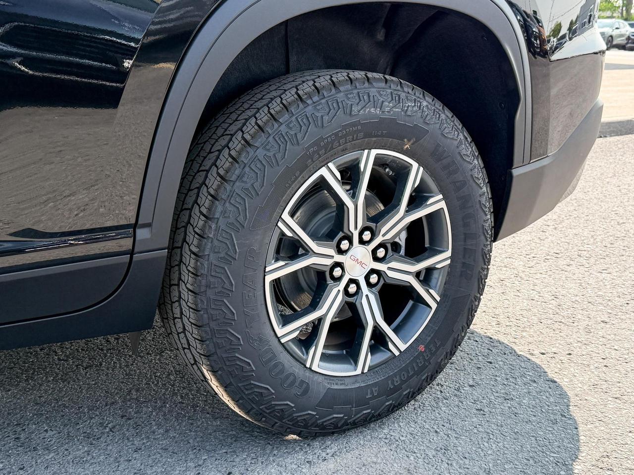 2025 GMC Acadia AT4 2.5L 4 CYL WITH REMOTE START/ENTRY, HEATED SEATS, HEATED STEERING WHEEL, POWER LIFTGATE, HD SURROUND SOUND Photo