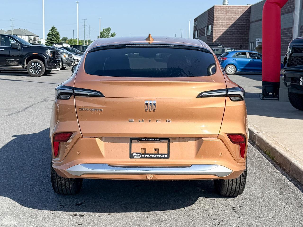 2025 Buick Envista Avenir 1.2L 3CYL WITH REMOTE START/ENTRY, HEATED SEATS, HEATED STEERING WHEEL, SUNROOF, POWER LIFTGATE, ANDROID AUTO AND APPLE CARPLAY Photo3