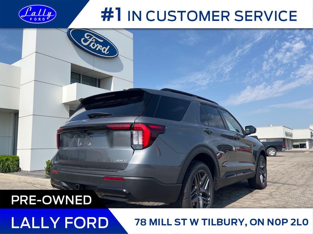 2025 Ford Explorer ST-Line Photo2