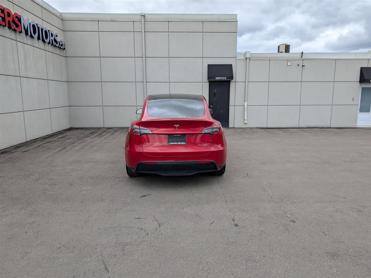 12568955
