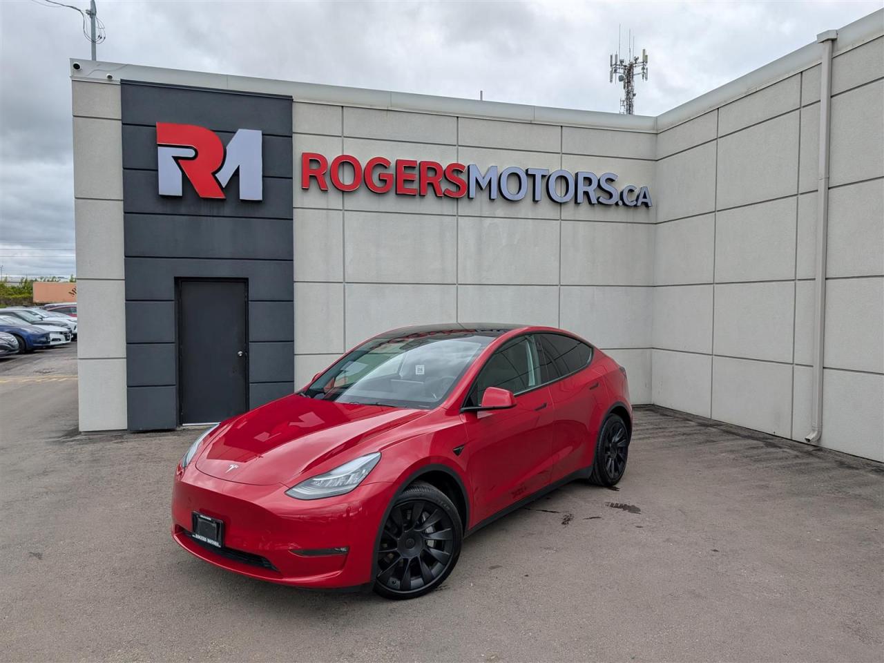Used 2021 Tesla Model Y LONG RANGE AWD - DUAL MOTOR for sale in Oakville, ON