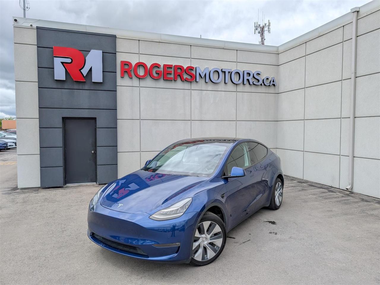 Used 2020 Tesla Model Y LONG RANGE AWD - DUAL MOTOR for sale in Oakville, ON