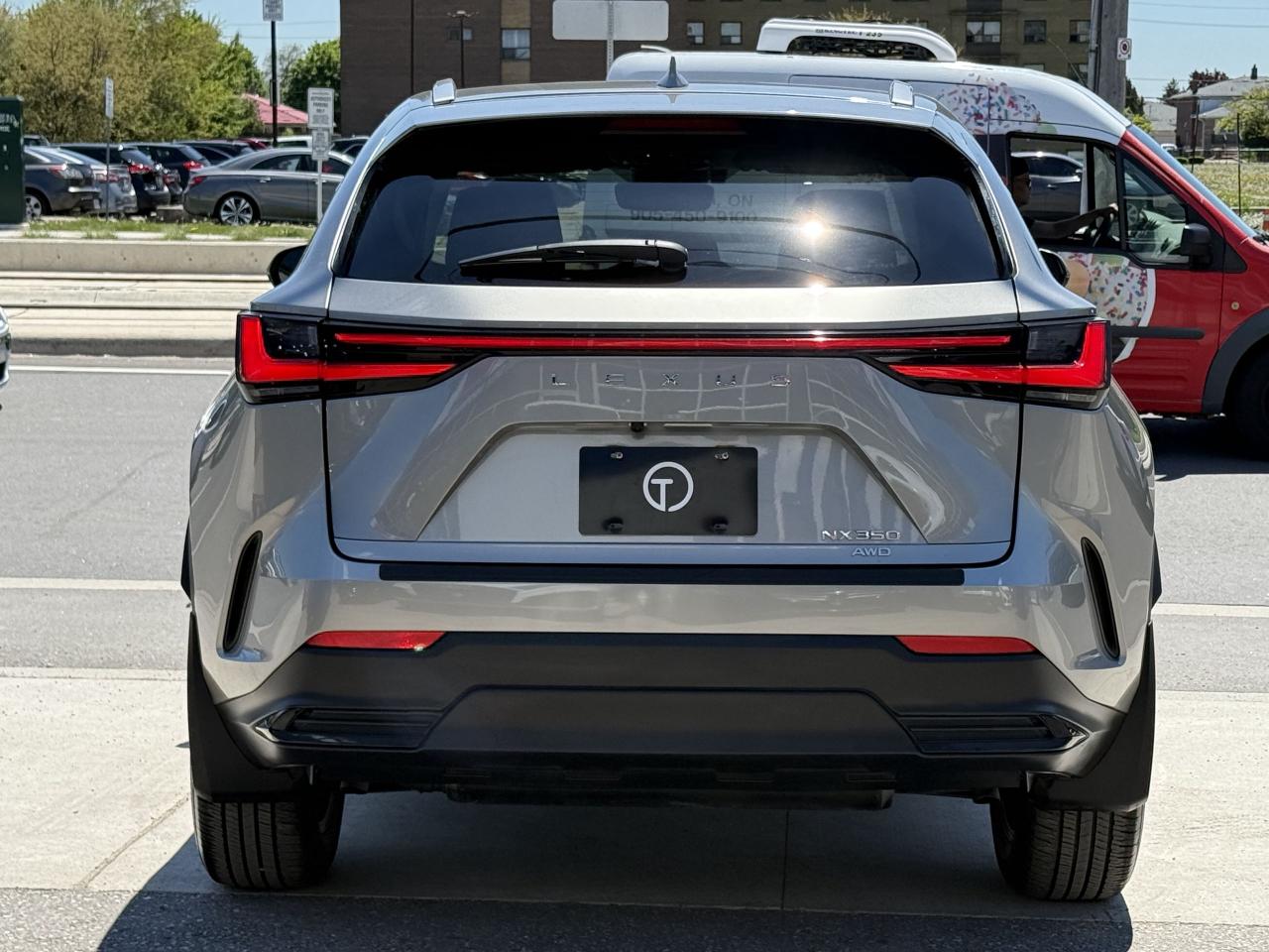 2023 Lexus NX 250 | PREMIUM | LIKE NEW | LOW KM - Photo #12