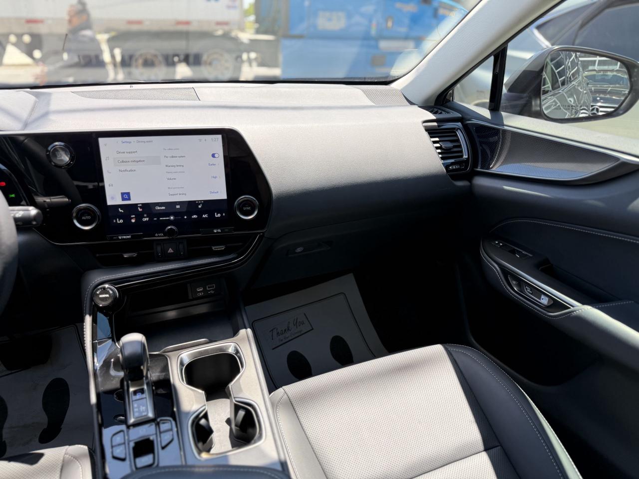 2023 Lexus NX 250 | PREMIUM | LIKE NEW | LOW KM - Photo #19