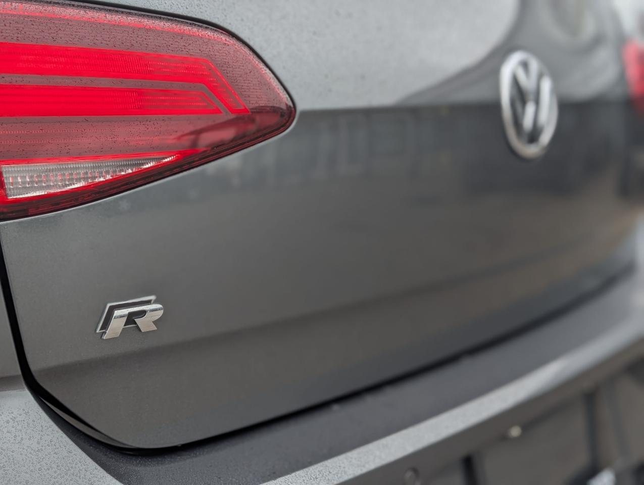 2018 Volkswagen Golf R  - Photo #33