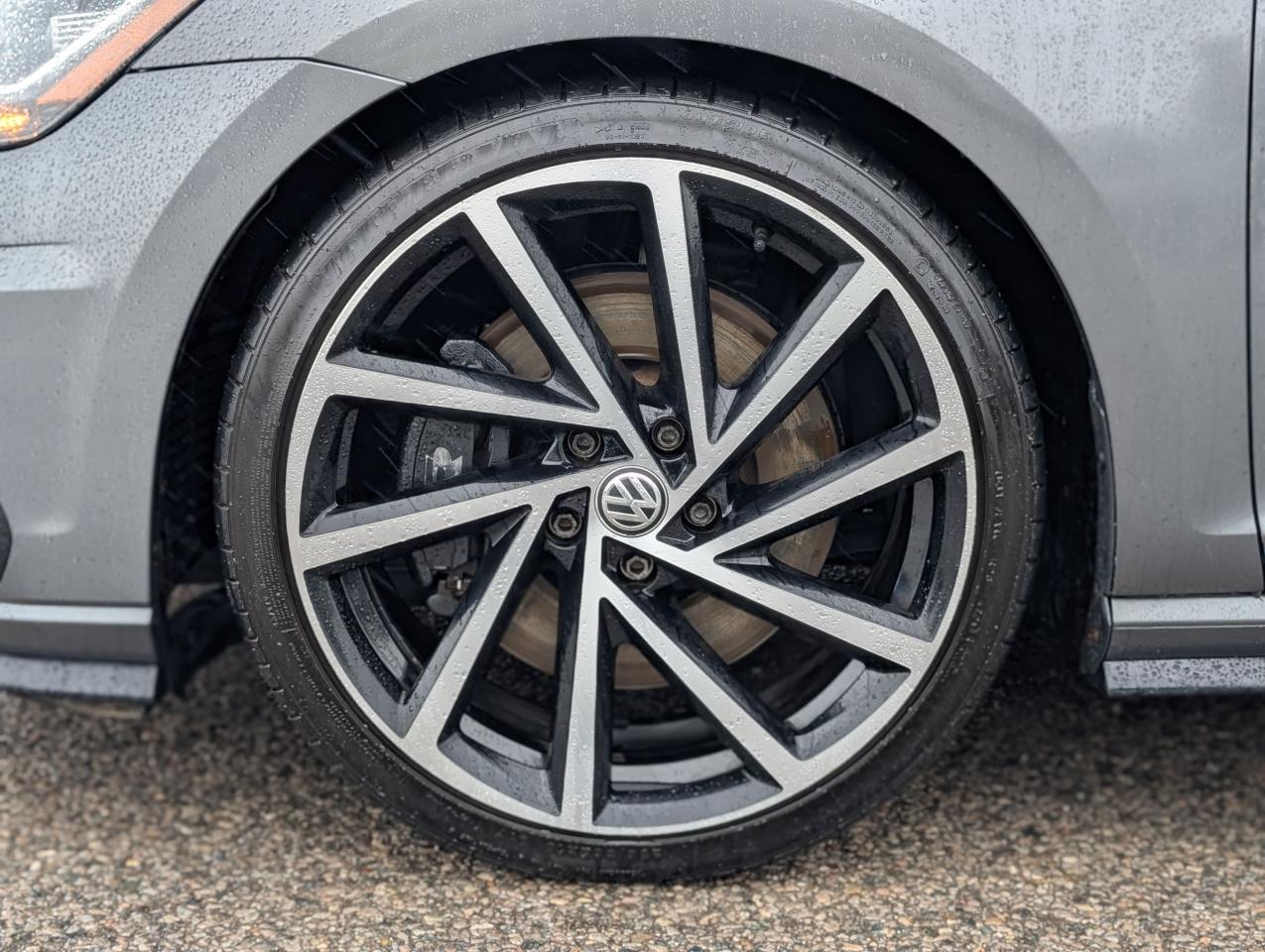 2018 Volkswagen Golf R  - Photo #31