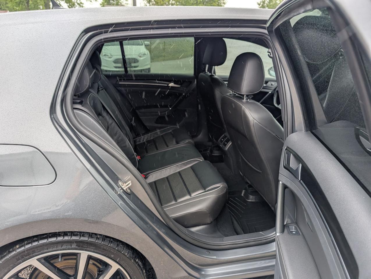 2018 Volkswagen Golf R  - Photo #21