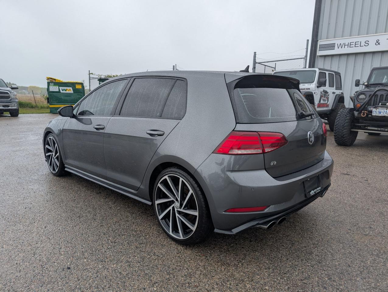 2018 Volkswagen Golf R  - Photo #3