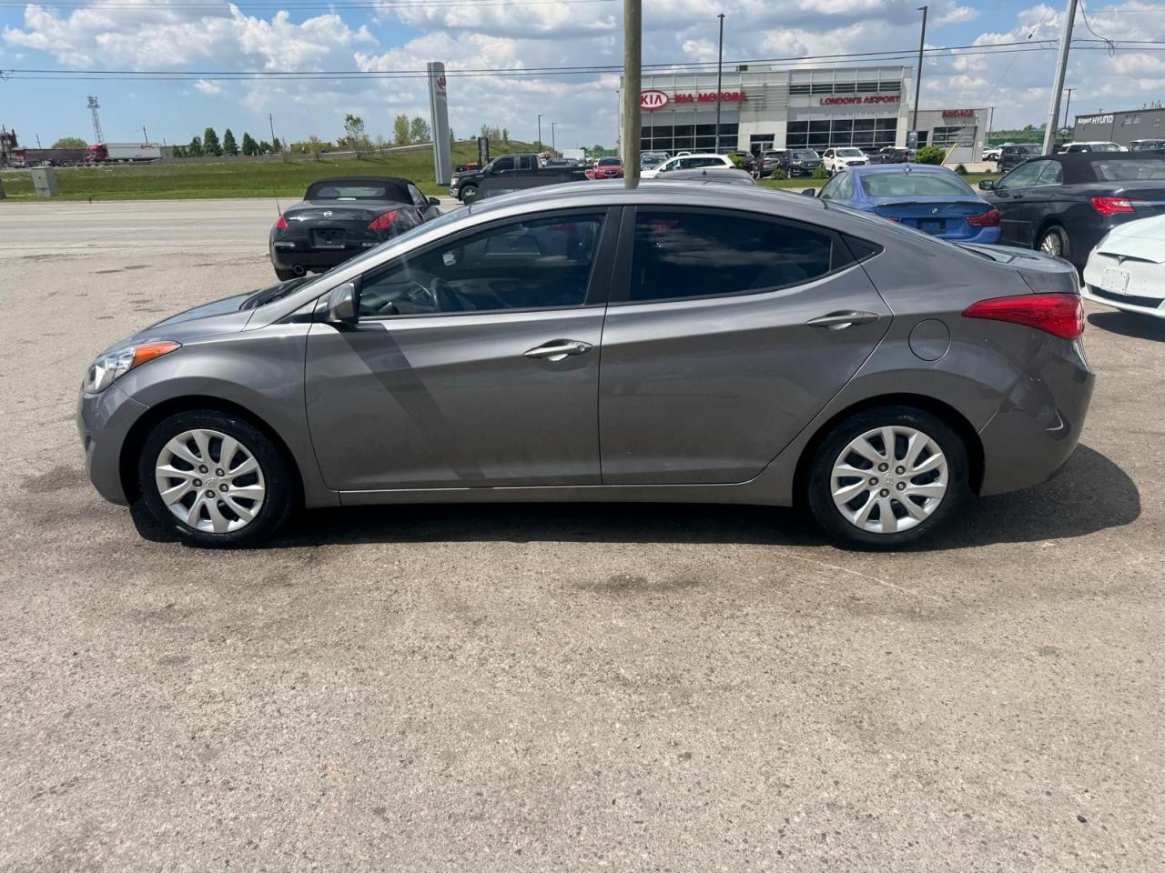 2011 Hyundai Elantra GL, AUTO, SEDAN, LOW KMS, ONLY 58KMS, CERTIFIED - Photo #2