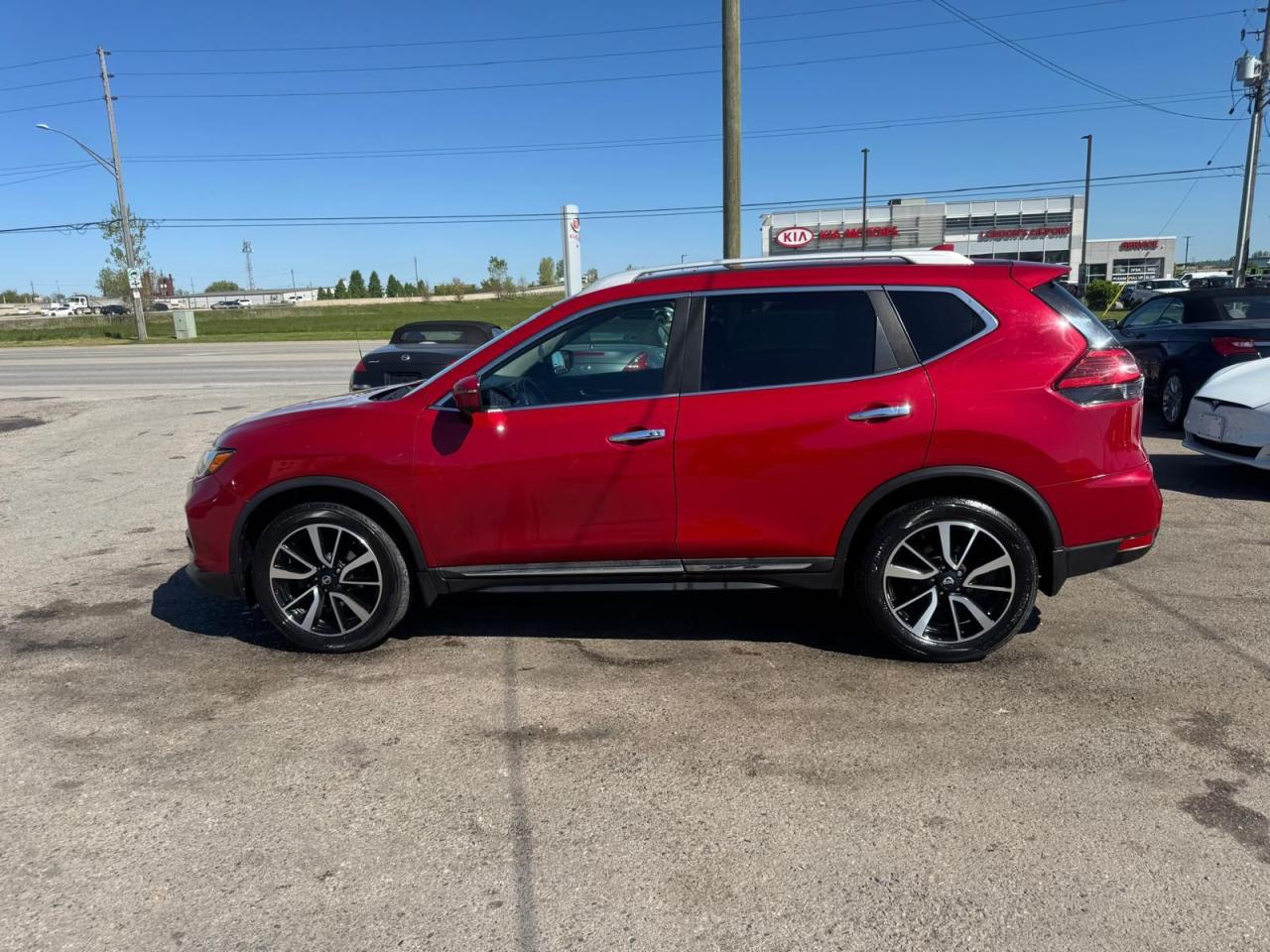 2017 Nissan Rogue AWD, SL, LOADED, LEATHER, CERTIFIED - Photo #2