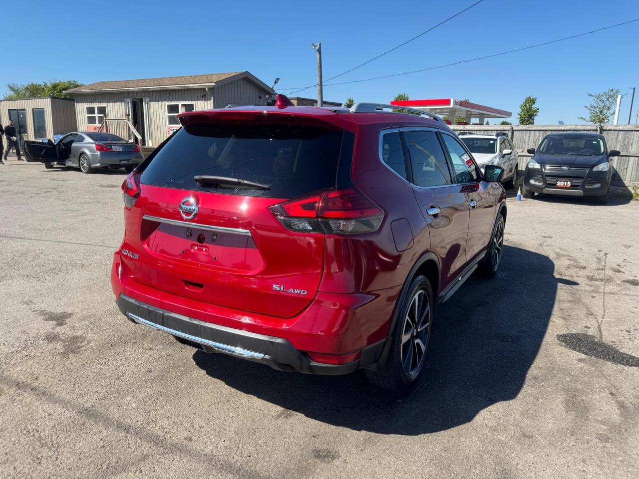 2017 Nissan Rogue AWD, SL, LOADED, LEATHER, CERTIFIED Photo4