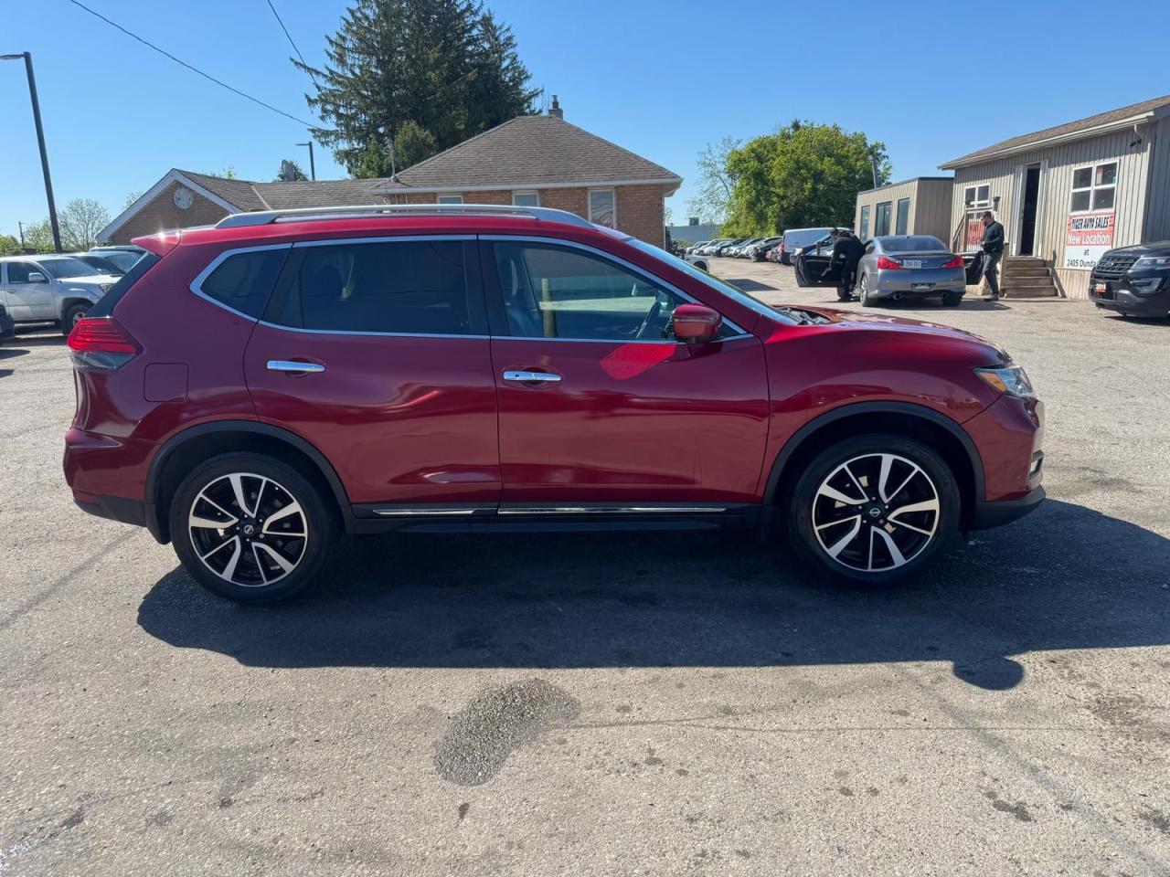 2017 Nissan Rogue AWD, SL, LOADED, LEATHER, CERTIFIED - Photo #6