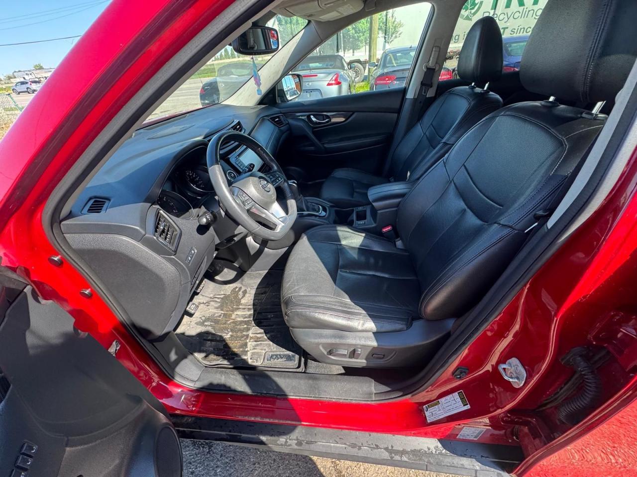 2017 Nissan Rogue AWD, SL, LOADED, LEATHER, CERTIFIED - Photo #14