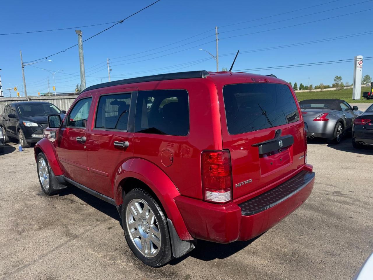 2008 Dodge Nitro SE, 4X4, VERY CLEAN, ONLY 24,000KMS, LOW KMS, CERT - Photo #3