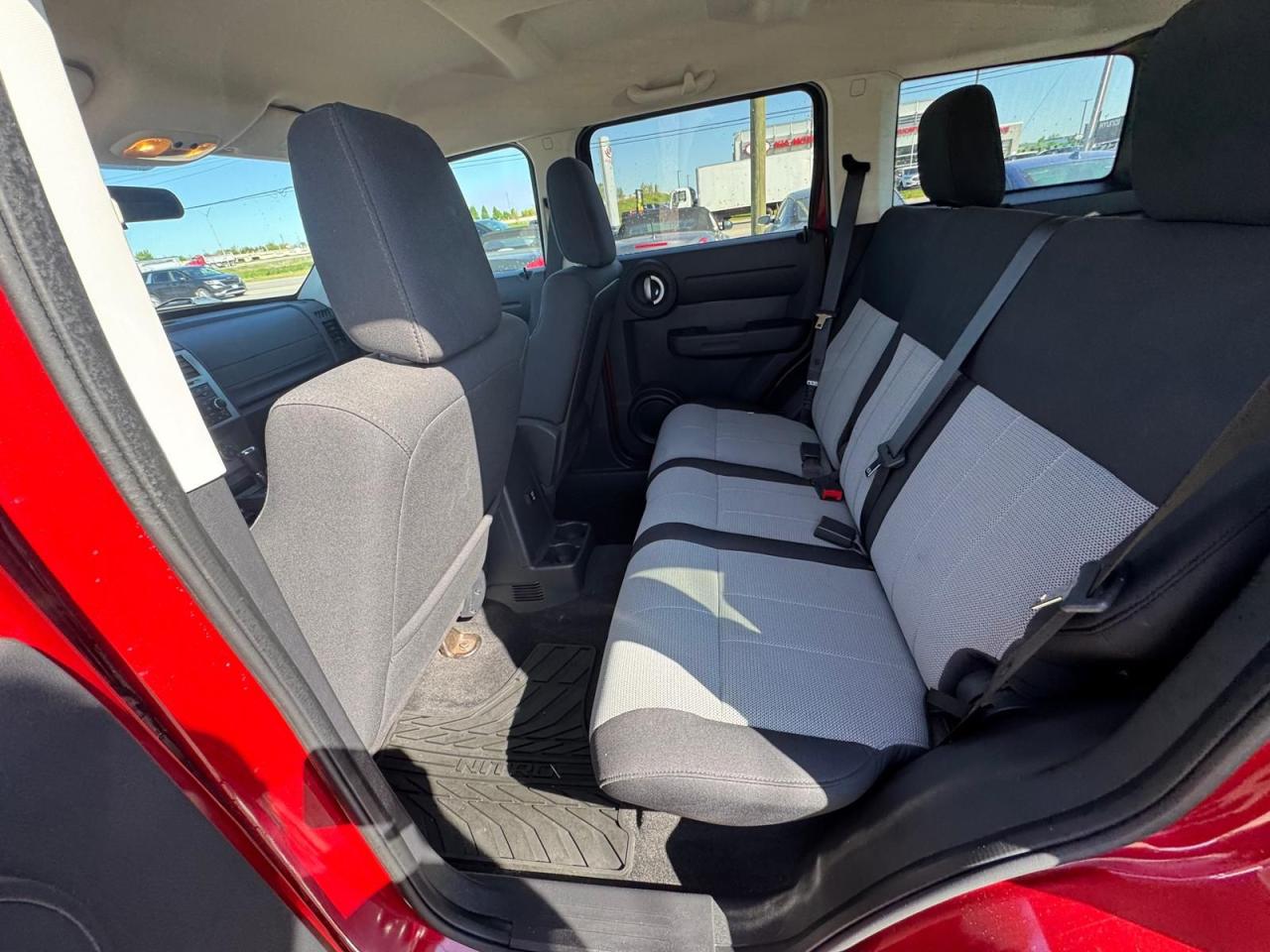 2008 Dodge Nitro SE, 4X4, VERY CLEAN, ONLY 24,000KMS, LOW KMS, CERT - Photo #10