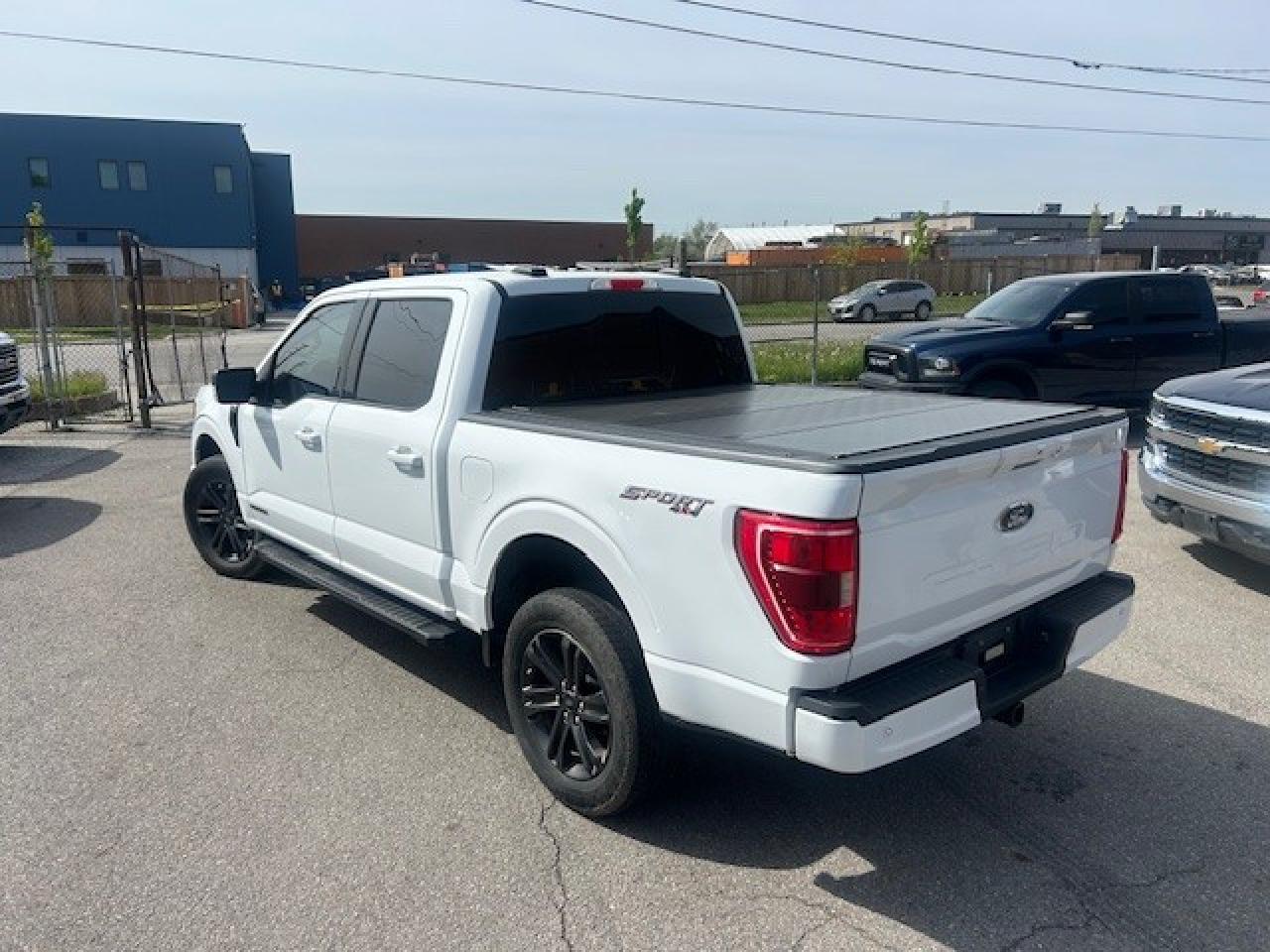2021 Ford F-150 XLT Photo3