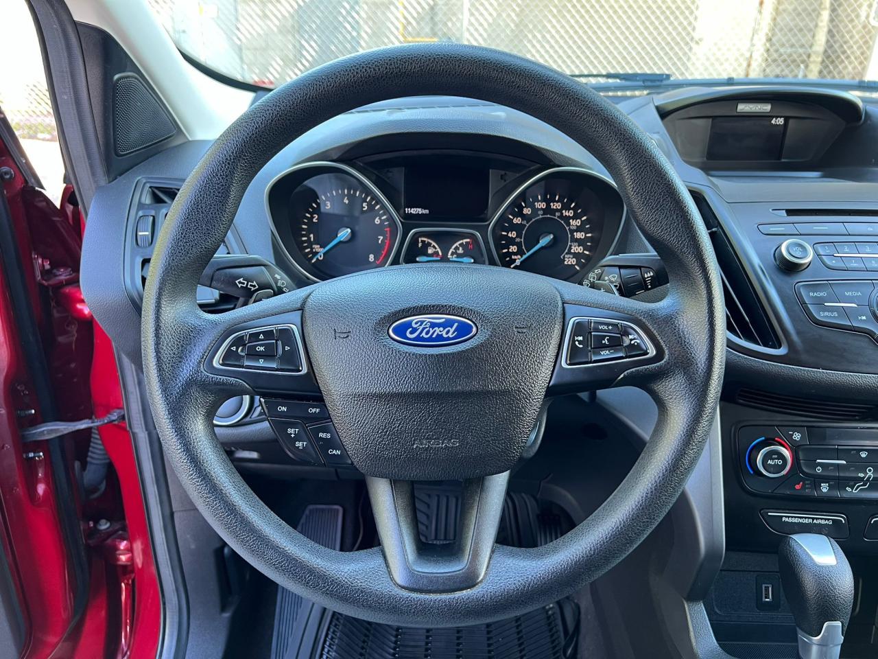 2017 Ford Escape LOW KM NO ACCIDENT HEATED SEATS BACKUP CAM B-TOOTH - Photo #15