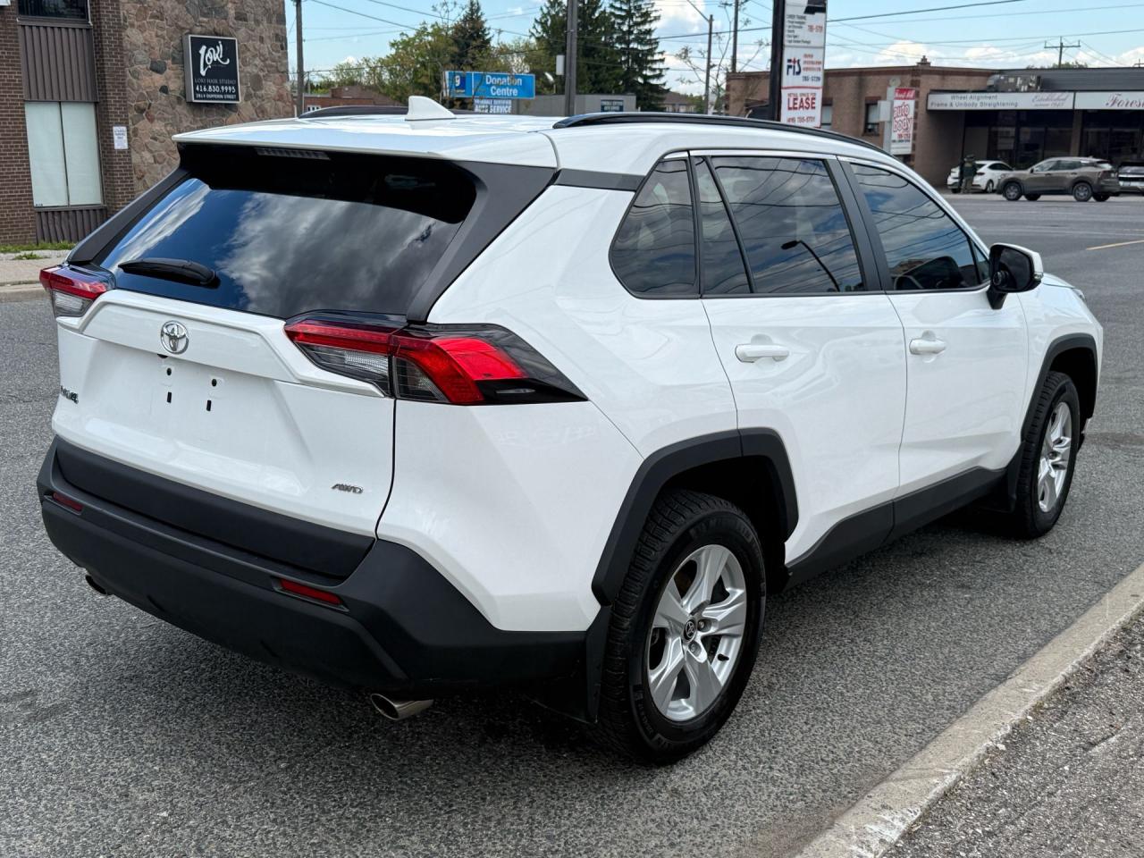 2020 Toyota RAV4 LE AWD - Photo #5