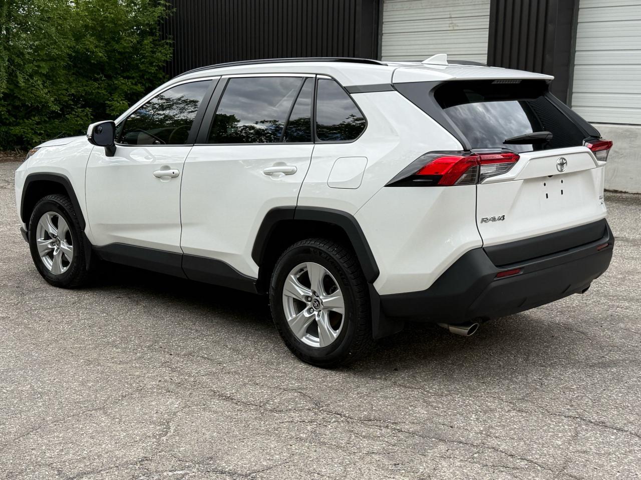 2020 Toyota RAV4 LE AWD - Photo #7