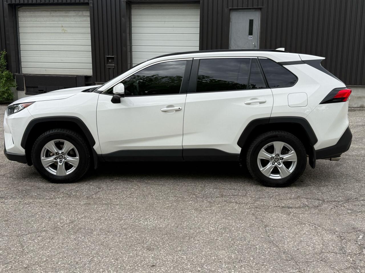 2020 Toyota RAV4 LE AWD - Photo #8