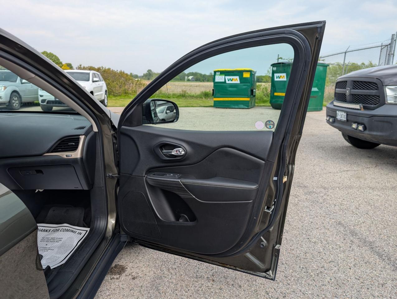 2015 Jeep Cherokee Limited - Photo #27