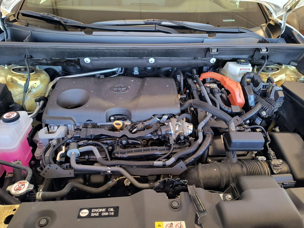 2023 Toyota RAV4 Hybrid XSE Photo3