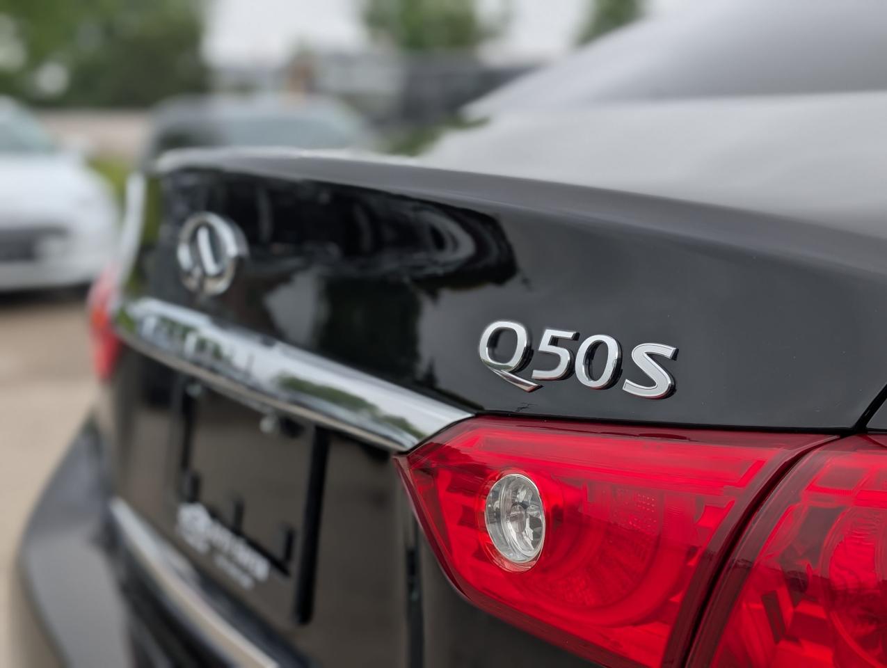 2016 Infiniti Q50 3.0T - Photo #11