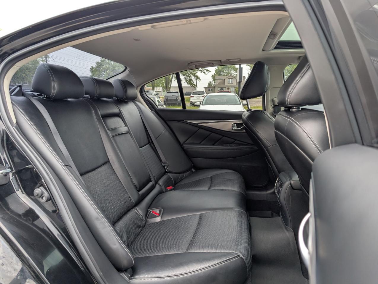 2016 Infiniti Q50 3.0T - Photo #27
