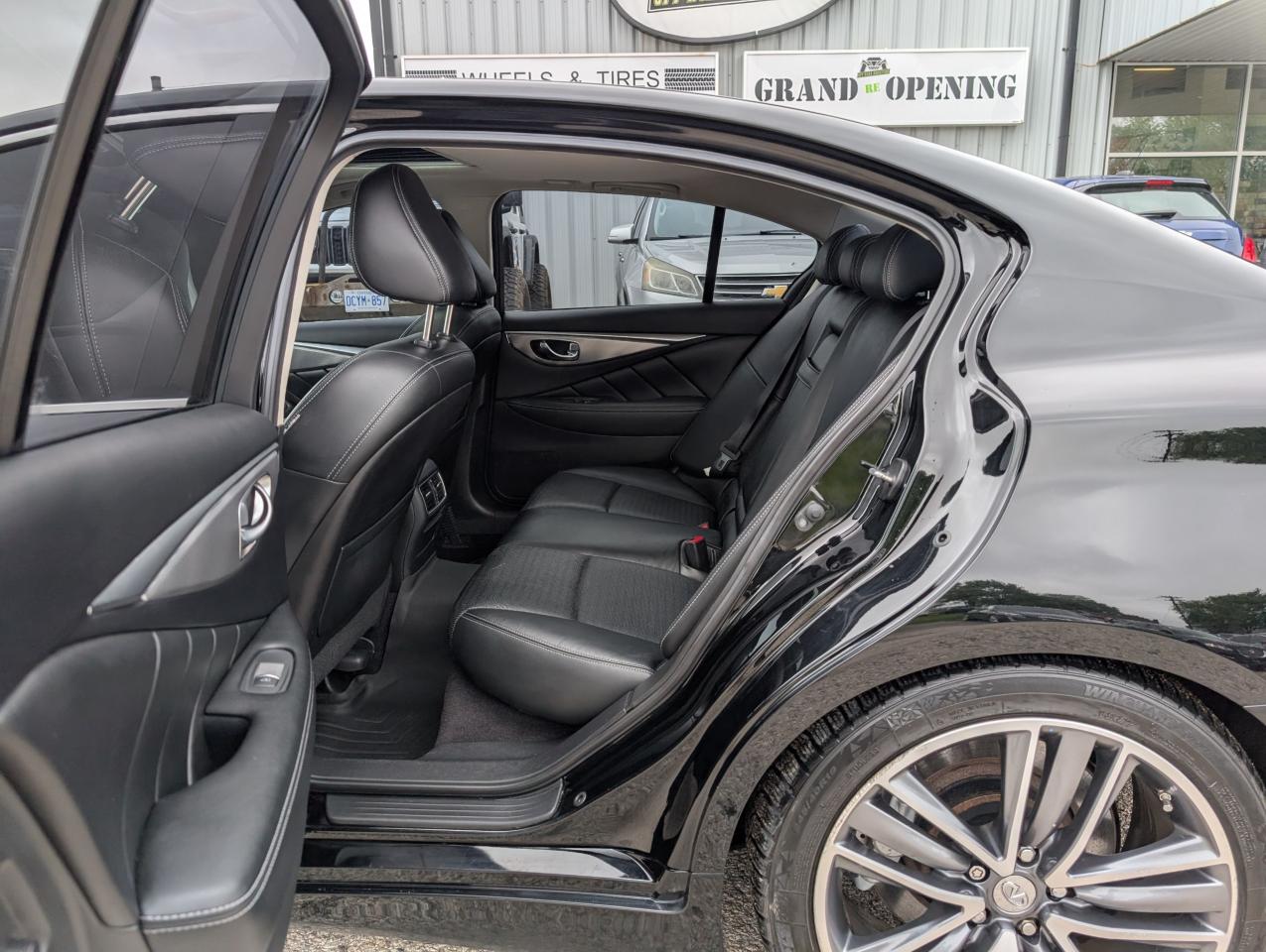 2016 Infiniti Q50 3.0T - Photo #19