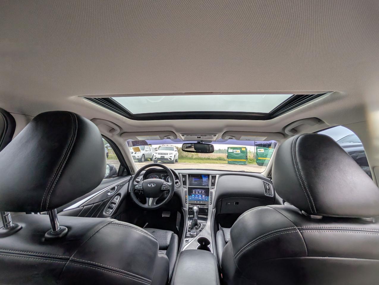 2016 Infiniti Q50 3.0T - Photo #32