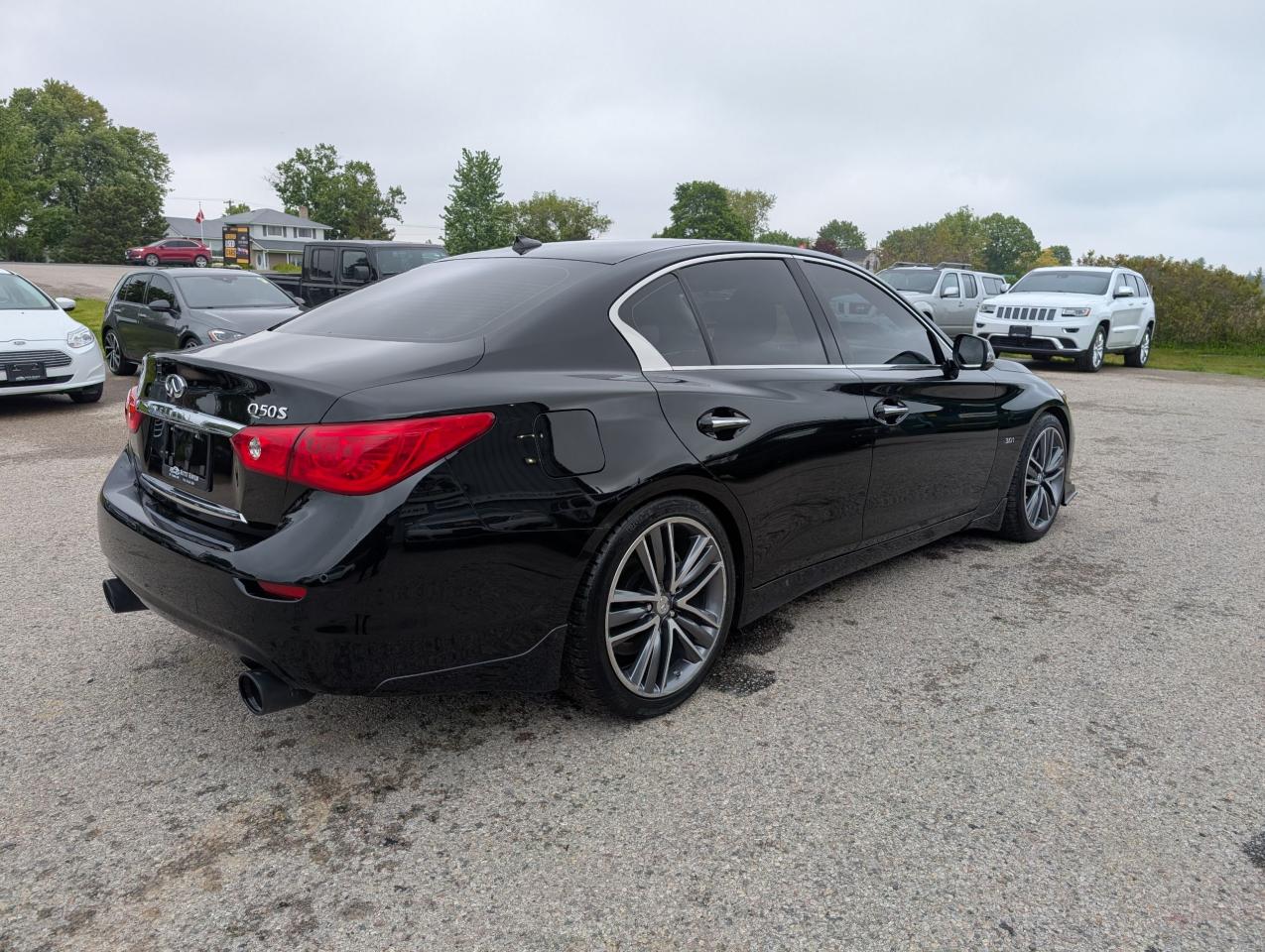 2016 Infiniti Q50 3.0T - Photo #5