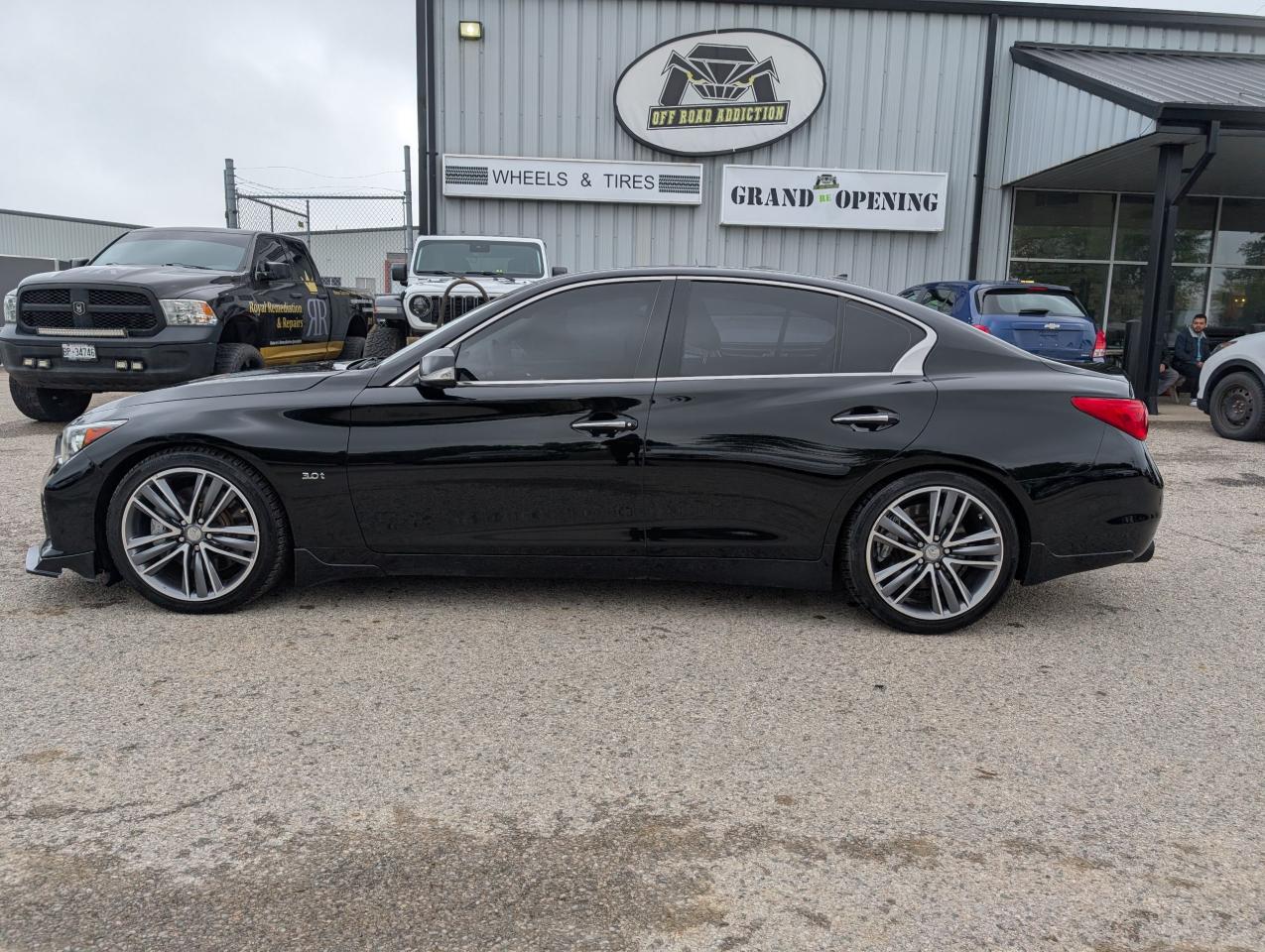 2016 Infiniti Q50 3.0T - Photo #2