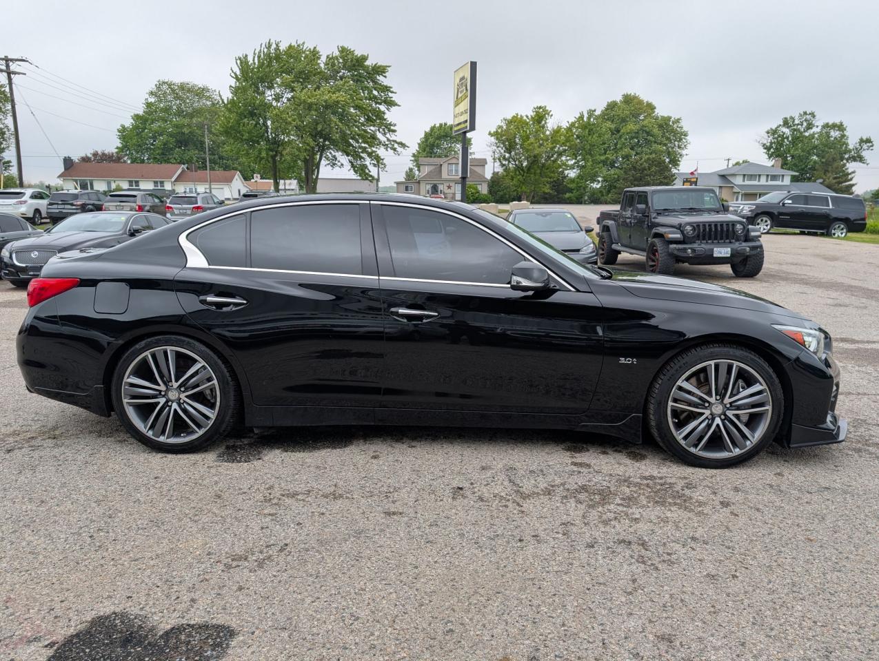2016 Infiniti Q50 3.0T - Photo #6