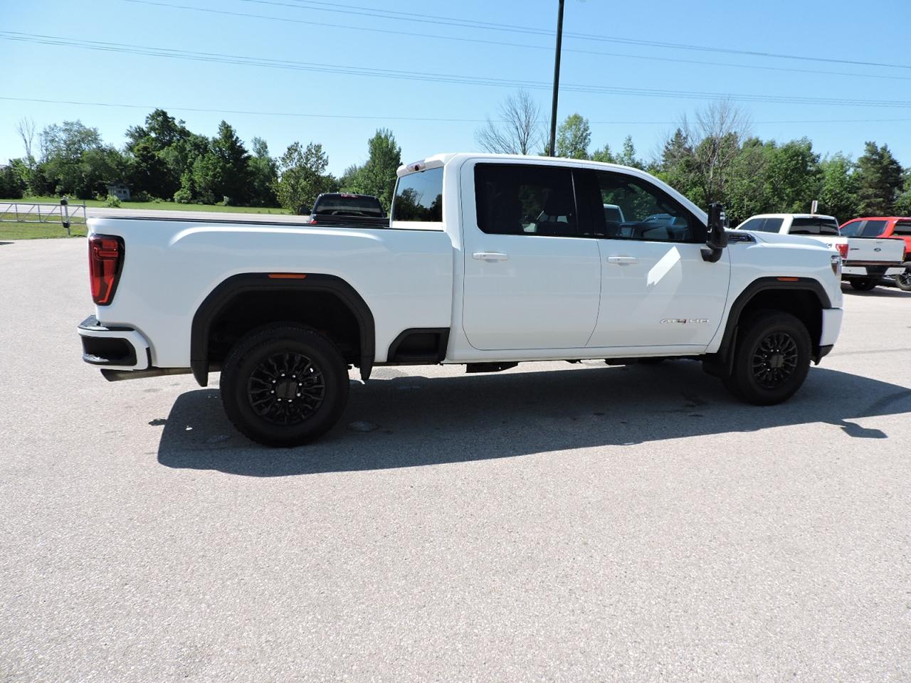 2022 GMC Sierra 2500 AT4 6.6L Gas 4X4 Leather Factory 5Th Wheel Pkg Photo4