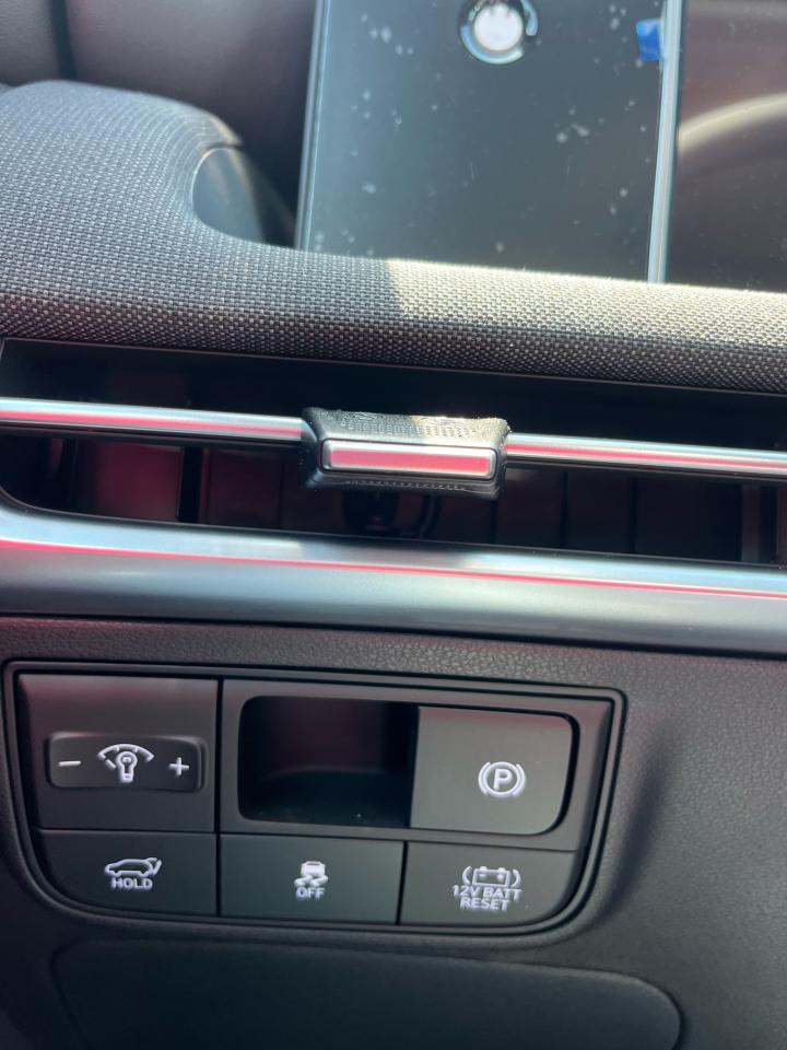 1748958382