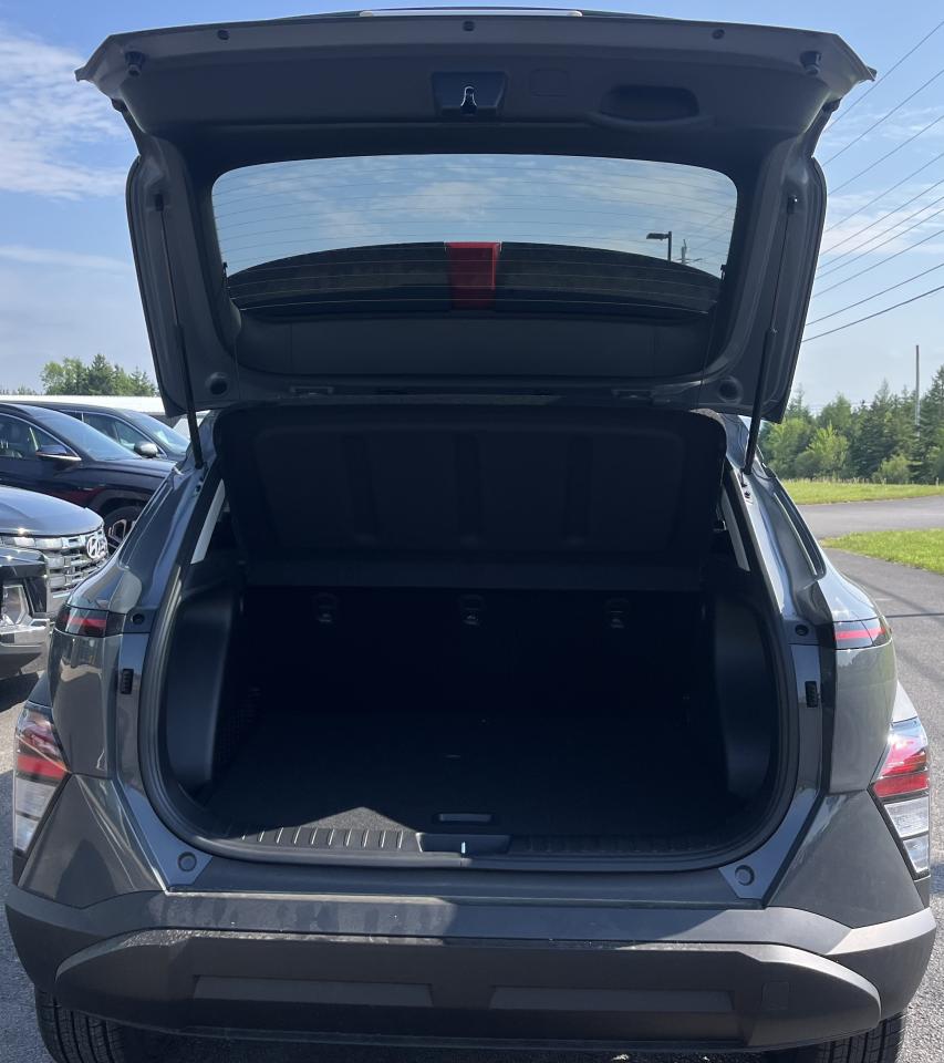 2025 Hyundai KONA 2.0L AWD Preferred Photo4