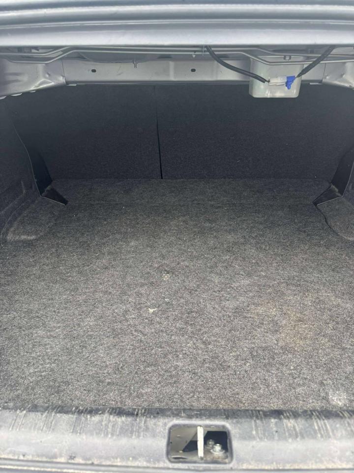 2014 Subaru Impreza 2.0i - Photo #9