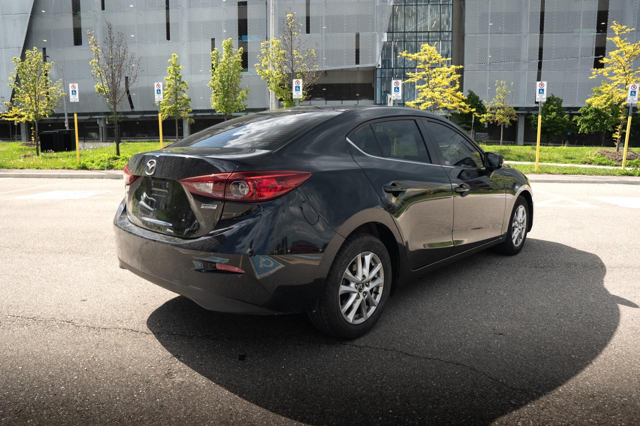 2018 Mazda MAZDA3 GS - Photo #4