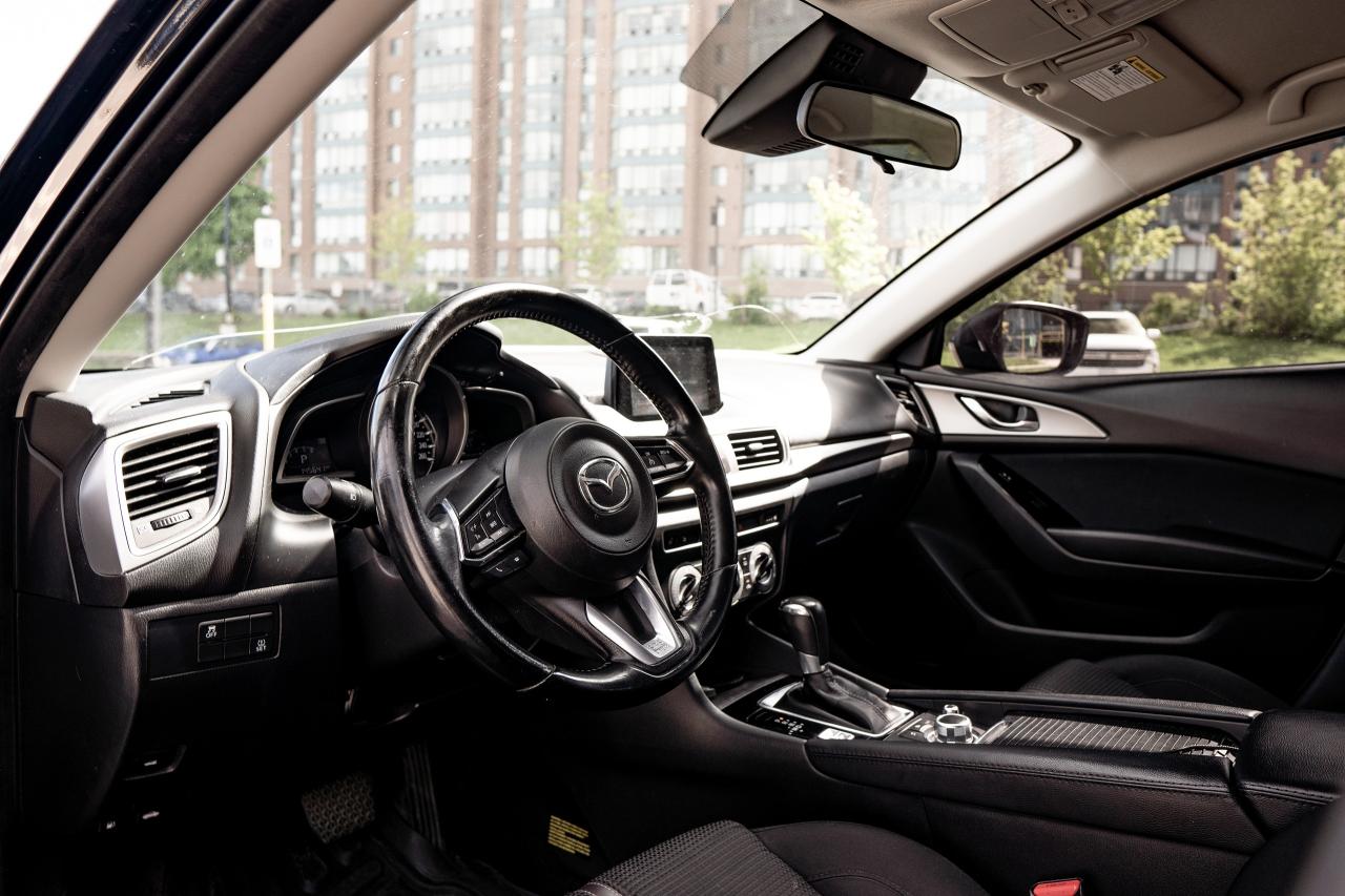 2018 Mazda MAZDA3 GS - Photo #7