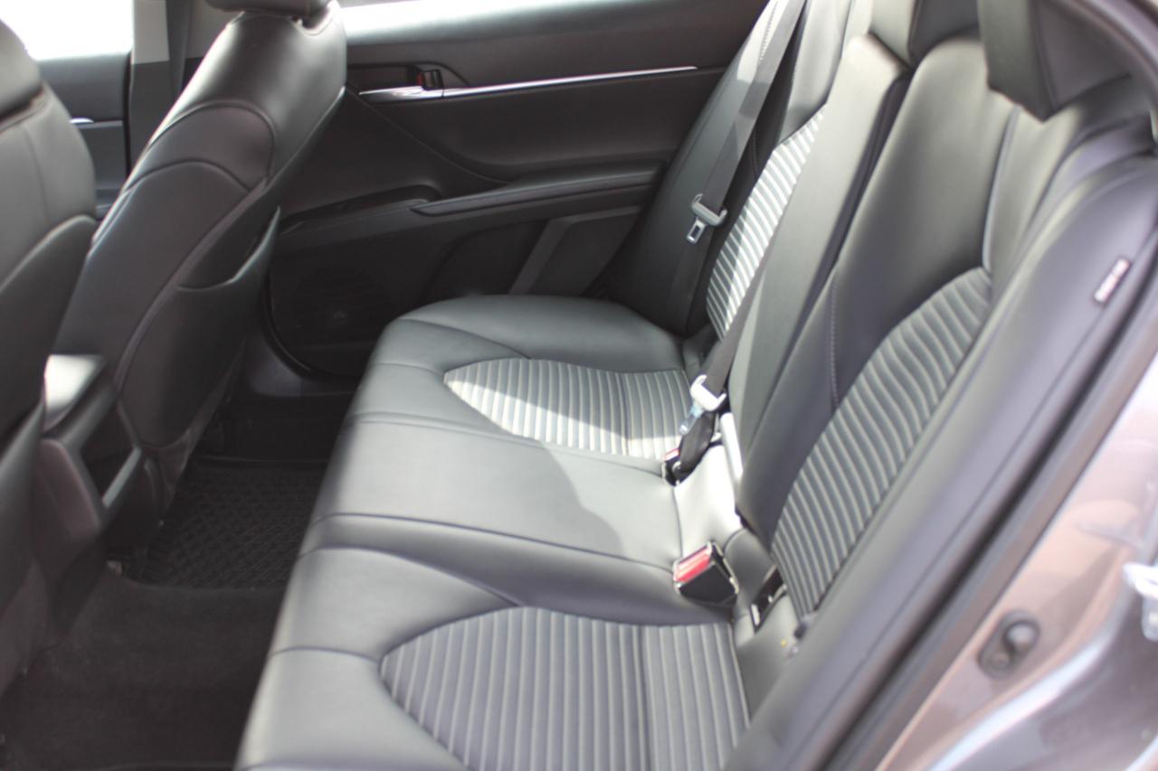 2022 Toyota Camry SE - Photo #8