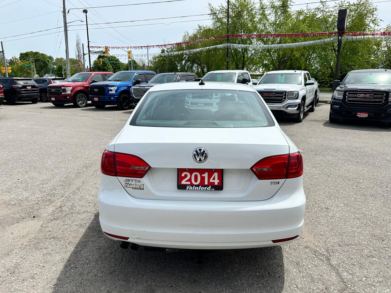2014 Volkswagen Jetta TDI Highline 6Speed HTD LTHR Sunroof Bluetooth XM Photo3