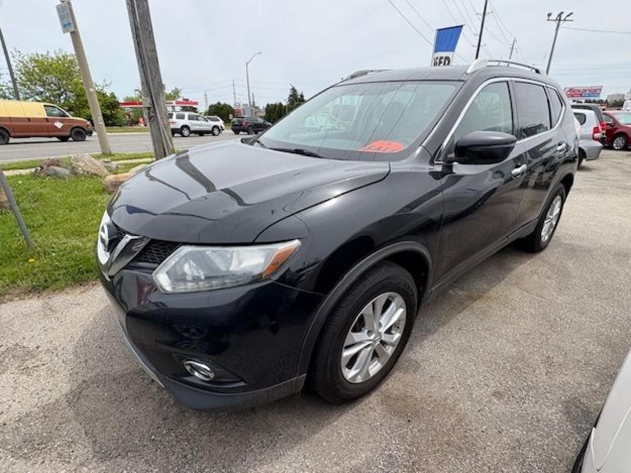 Used 2016 Nissan Rogue SV for sale in Burlington, ON