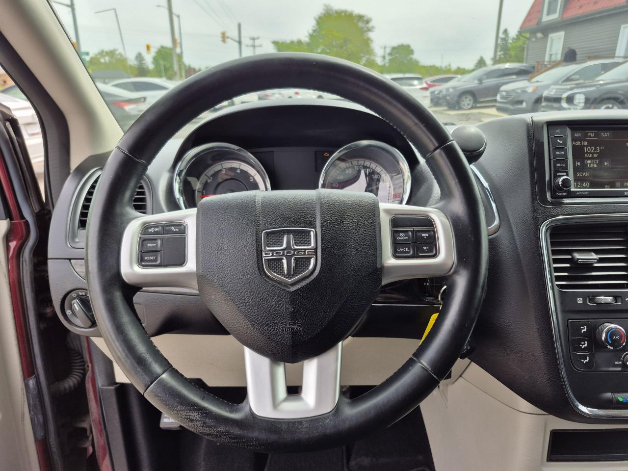 2016 Dodge Grand Caravan SXT CERTIFIED Photo17